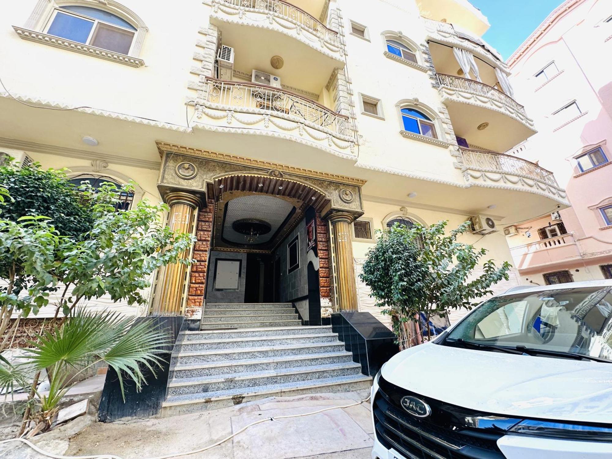 Zebra Apartments Hurghada Center Bagian luar foto
