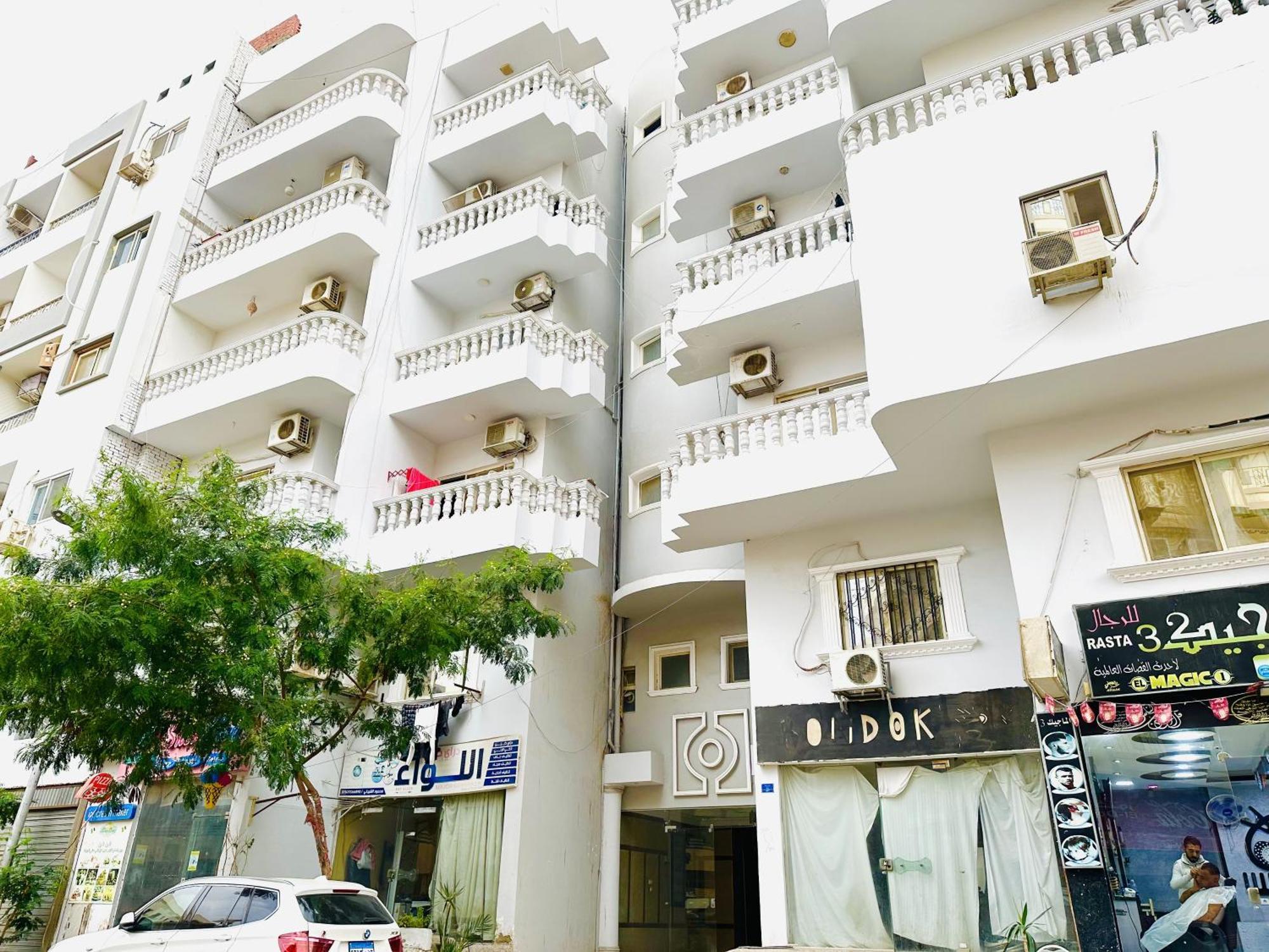 Zebra Apartments Hurghada Center Bagian luar foto